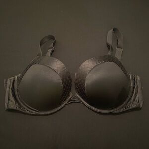 Black Bra Victoria’s Secret Very Sexy 38D